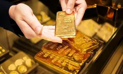 “Kapalıçarşı’da Şok Dalga: Gram Altın 8.015 TL’yi Görüp Sert Düştü, Fiziki Piyasada ‘Köpük’ Geri Alındı,