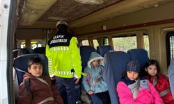 Erzin’de Okul Servislerine Jandarmadan Sıkı Denetim