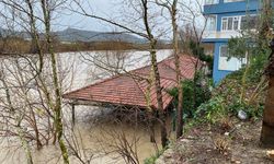 GÜNCELLEME - Antalya'da kuvvetli rüzgar ve sağanak etkili oluyor