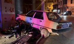 Mersin'de otomobille çarpışan motosikletin sürücüsü yaralandı