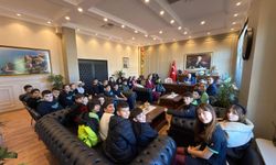 Öğrencilerden Anamur Kaymakamı Kemal Duru'ya ziyaret