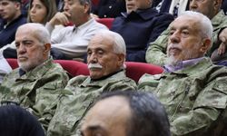 Hatay'da huzurevi sakinleri Milli Mücadele kahramanlarını anmak için sahneye çıktı