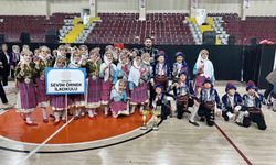 Isparta'da halk oyunları miniklerin şampiyonu Sevim Örnek İlkokulu