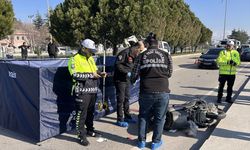 Isparta'da otomobille çarpışan motosikletin sürücüsü hayatını kaybetti