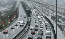 İstanbul Trafiği Bayramda Kilitlendi