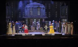 Mersin Devlet Opera ve Balesi 'La Boheme' operasını sahneledi