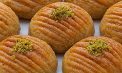 Osmaniye’de Ramazan Sofralarını Şenlendiren Kıyır Tatlı Tarifi