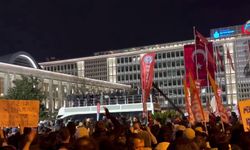 Saraçhane’de 99. Miting! İmamoğlu’ndan Mesaj, Reuters Canlı Yayınladı