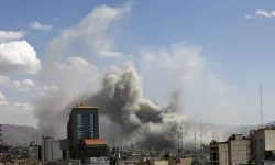 İsrail Tahran’ı Vuruyor, Bölge Yanıyor Son Durumlar Ne ?