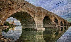 Roma İmparatorluğundan kalan o KöprüRoma Yıkıldı Köprü Sağlam