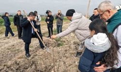 TUSAŞ şehidi Ekici anısına 1000 meyve fidanı toprakla buluşturuldu
