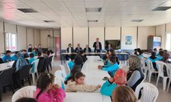 Adana'da üzerine kaya düşen otomobilde hayatını kaybeden 4 öğretmen anıldı