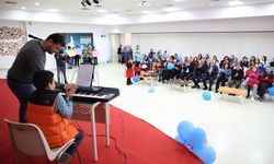 Antalya'da otizm farkındalık günü etkinliği gerçekleştirildi