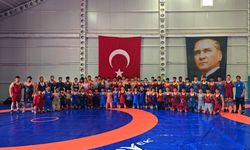 Genç milli güreşçiler, Zafer Kupası ve Şampiyonlar Turnuvası'na Antalya'da hazırlanıyor