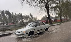 GÜNCELLEME 2 - Kahramanmaraş'ta sağanak hayatı olumsuz etkiliyor