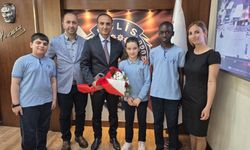 Hatay'da İlçe Emniyet Müdürleri koltuklarını çocuklara devretti