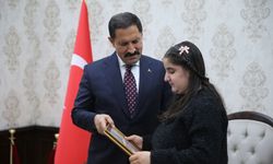 Hatay'da otizmli bireyler Vali Mustafa Masatlı'yı ziyaret etti