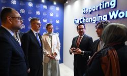 İletişim Başkanı Duran, Antalya Diplomasi Forumu'nda AA standını ziyaret etti