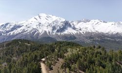 Isparta'da Dedegöl Dağı kamp ve dağcılık tutkunlarını ağırlıyor