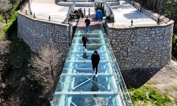 Isparta'daki cam seyir terası 1 milyon 100 bin kişiyi ağırladı