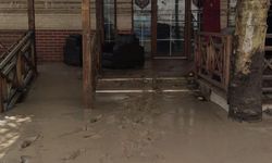 KADİRLİ'DE SELİN İZLERİ ŞEHİT AİLELERİ DERNEĞİ ÇAMUR ALTINDA!