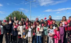 Çocuklar Pizza Yaptı, Birinden Farklı Oyunlar Oynadı