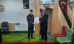 Bahçe’de Başarılı Öğrenciye Müftüden Tebrik