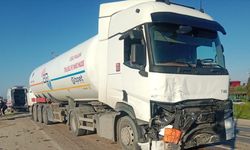 Osmaniye'de akaryakıt tankeriyle çarpışan otomobilin sürücüsü öldü