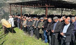 Osmaniye'de akrabası tarafından öldürülen gencin cenazesi toprağa verildi