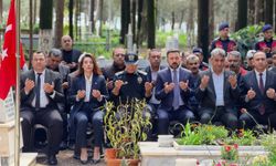 Kararmaz Şehitlik Ziyaretine Katıldı