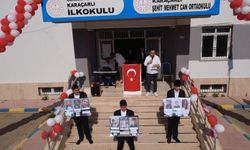 23 Nisan Kutlamasında Şehit Öğretmen ve Öğrenciler Unutulmadı