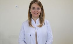 Yüz siniri ağrıları nedeniyle konuşamayan hasta lazer tedavisiyle sağlığına kavuştu