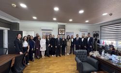 Antalya İl Sağlık Müdürü Özkan'a sürpriz doğum günü kutlaması