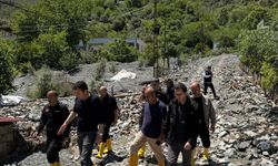 Bahçe Kaymakamlığı Sel Sonrası Sahada