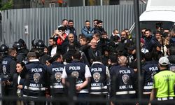 Polis CHP Genel Merkezi’ne Girdi
