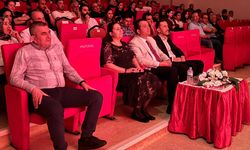 Kaymakam Keklik Tiyatro Gösterimini Öğretmenlerle İzledi