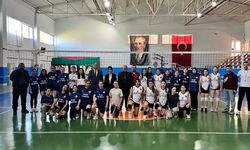 Düziçi'nde 19 Mayıs Coşkusu Voleybol Turnuvası İlgi Gördü