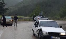 Osmaniye’de Kaygan Yol Kazaya Neden Oldu