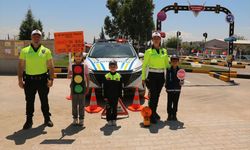 Kırıkhan ilçesinde çocuk trafik eğitim alanı açıldı