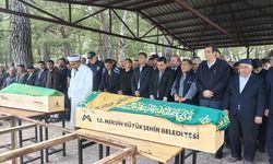 Mersin'de evde fenalaşmaları sonucu yaşamını yitiren 2 kardeşin cenazeleri defnedildi