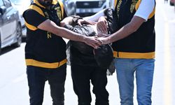 Adana'da yolda yürüyen kadını bıçaklayan zanlı tutuklandı