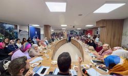 AK Parti Osmaniye'de Merkez Mahalle ve Köy Başkanları Toplantısı Yapıldı