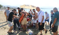 Alanya'da yüzerken boğulma tehlikesi geçiren kişiyi vatandaşlar kurtardı