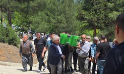 Antalya'da öldürülen öğretmen ve babasının cenazeleri Adana'da toprağa verildi
