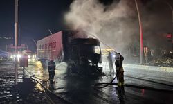 Hatay'da tırda çıkan yangın söndürüldü