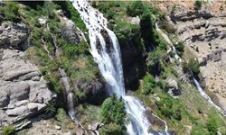 Kaş'ta karların erimesiyle yaylalar yeşile büründü