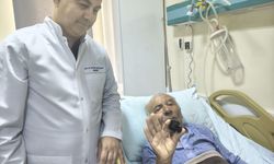 Mersin'de 67 yaşındaki hastanın mesanesinden 4 santimetrelik taş çıkarıldı
