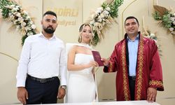 Osmaniye'de nikah dairesinde '26.06.2026' yoğunluğu yaşandı