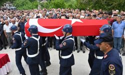 Osmaniye'de trafik kazasında hayatını kaybeden uzman çavuşun cenazesi toprağa verildi