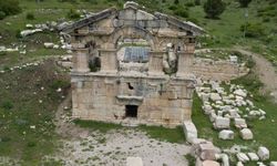 Şar Antik Kenti Tarihe Işık Tutuyor
